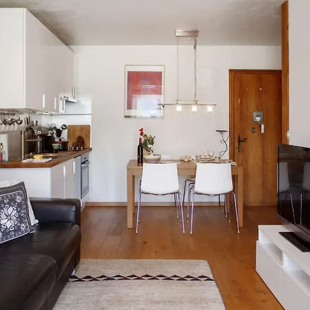Apollo 2 By Interhome